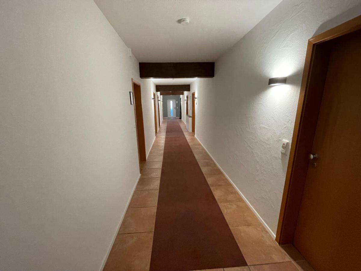 Komfortables Doppelzimmer In Kehl Goldscheuer - 1A Guesthouse Exterior photo