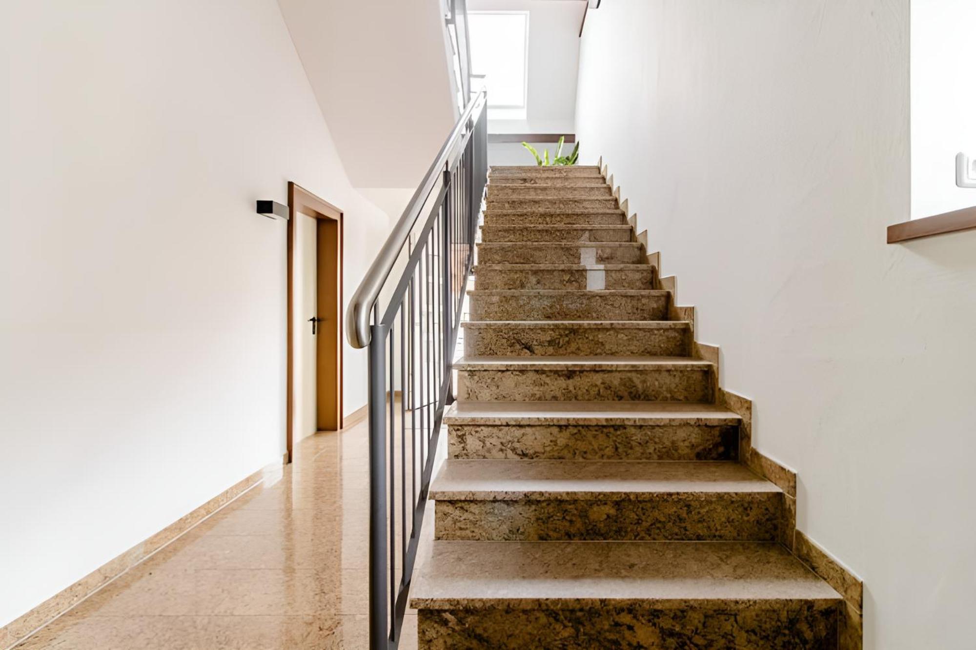 Komfortables Doppelzimmer In Kehl Goldscheuer - 1A Guesthouse Exterior photo